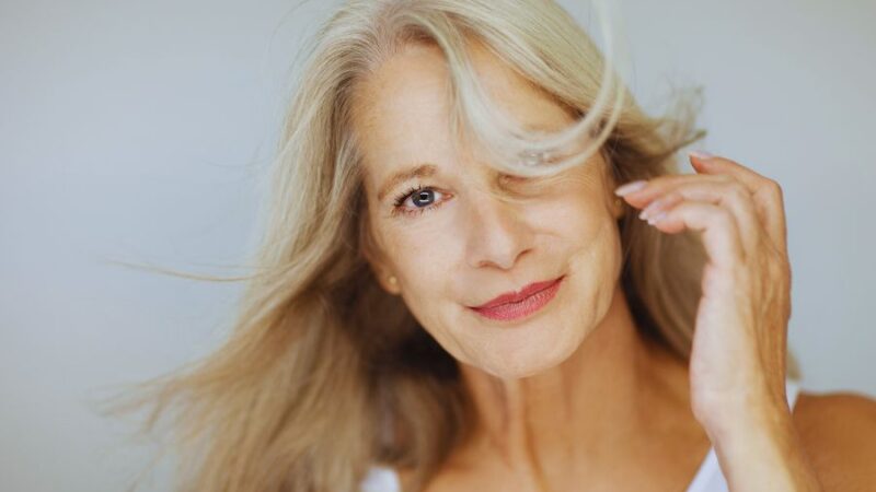 ¿Se Recupera el Pelo Perdido en la Menopausia? Soluciones y Esperanza