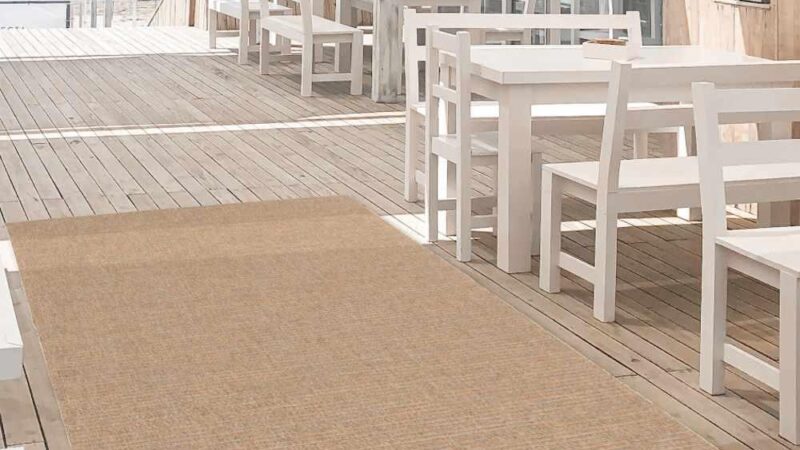 Los mejores tipos de alfombras de exterior: polipropileno y vinilo