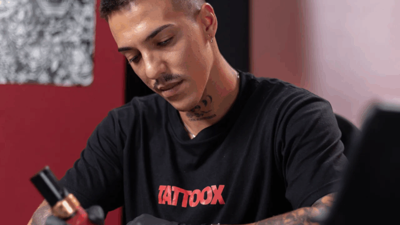 Tattoox, el punto de encuentro para tatuadores profesionales y forofos de los tatuajes que quieren aprender a tatuar desde casa